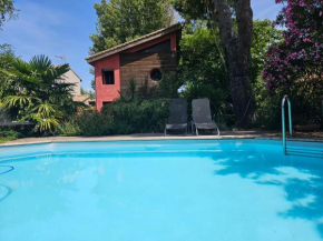Studio RDC terrasse , climatisé, tout confort